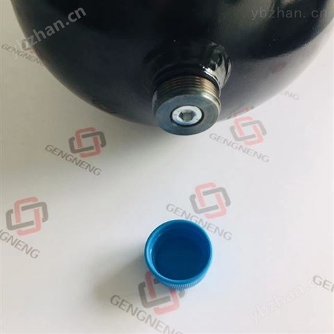 2.8L蓄能器 港口流機配件 風電液壓站